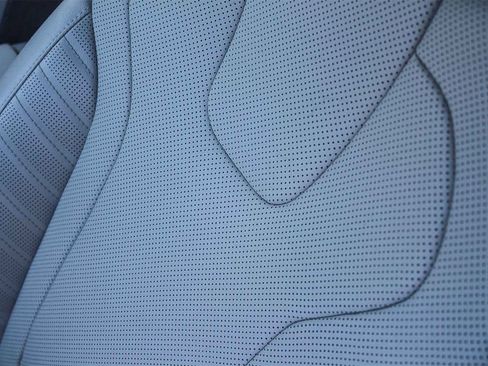 Certified 2023 Hyundai Elantra Limited image 36