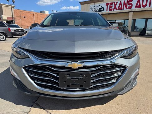 Used 2023 Chevrolet Malibu LS image 4