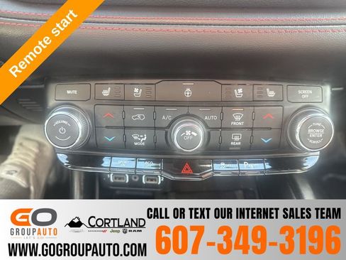 Used 2022 Dodge Durango R/T w/ Blacktop Package AWD/4WD image 37