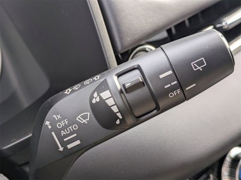 New 2026 Mitsubishi Outlander SE image 29