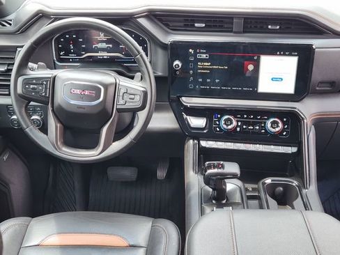 Used 2024 GMC Sierra 1500 AT4 w/ Technology Package AWD/4WD image 27