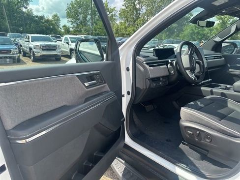 New 2026 GMC Sierra EV Elevation w/ Premium Package image 18