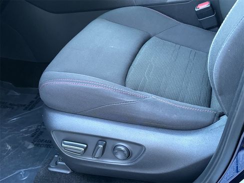 Used 2021 Toyota RAV4 SE image 20