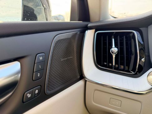 New 2026 Volvo XC60 B5 Ultra w/ Protection Package Premier image 18