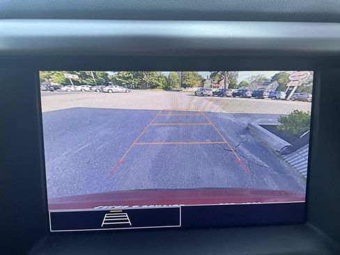Used 2023 GMC Acadia SLE w/ LPO, Floor Liner Package AWD/4WD image 21