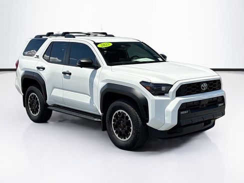 Used 2025 Toyota 4Runner TRD Off-Road Premium AWD/4WD image 3
