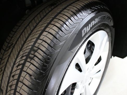 Used 2025 Chevrolet Trax LS image 34