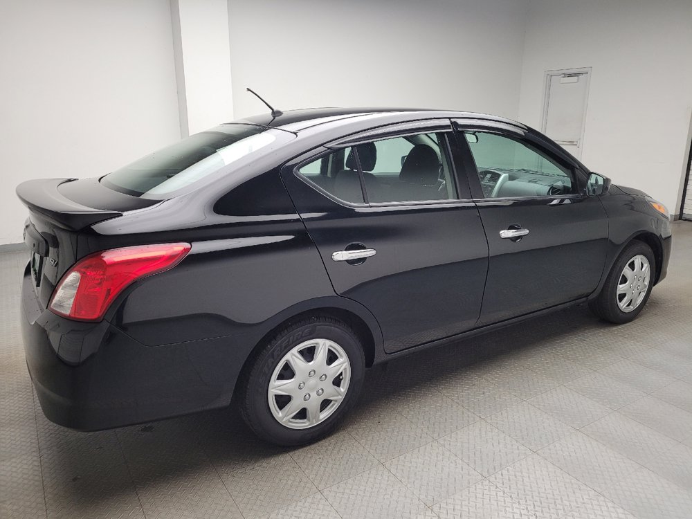 Used 2018 Nissan Versa SV FWD image 10