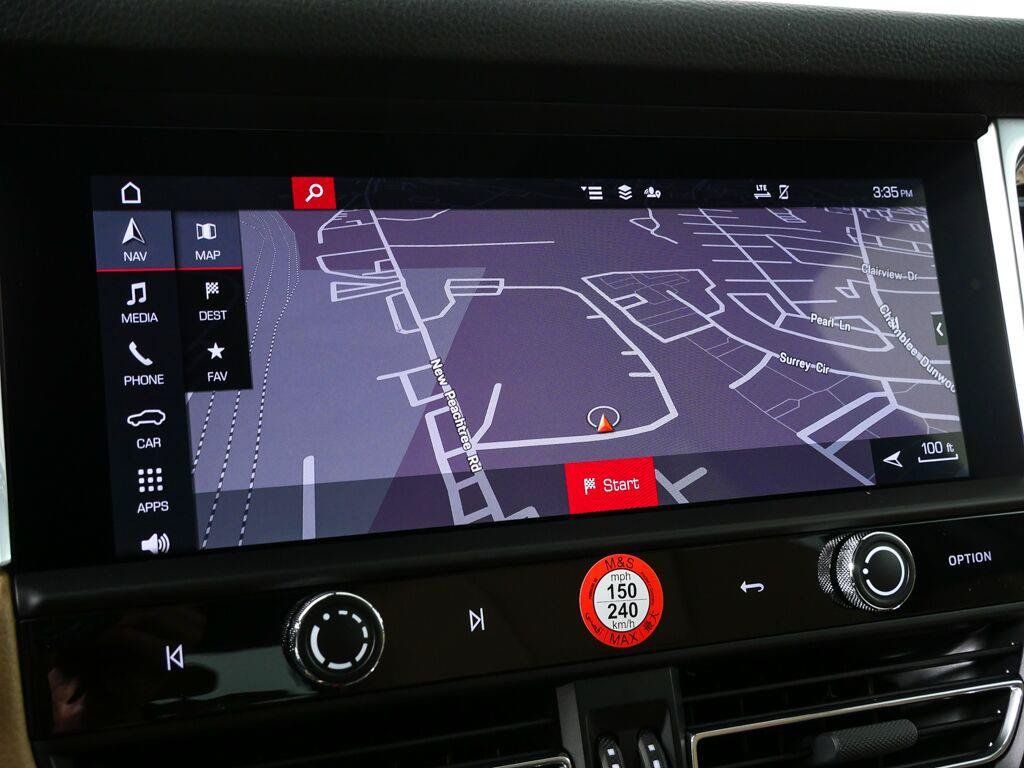 Certified 2026 Porsche Macan AWD/4WD image 14