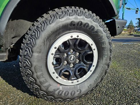 Used 2022 Ford Bronco Badlands w/ Sasquatch Package image 9