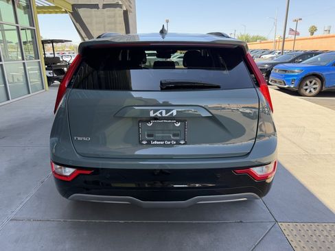 Used 2025 Kia Niro Wind FWD image 13
