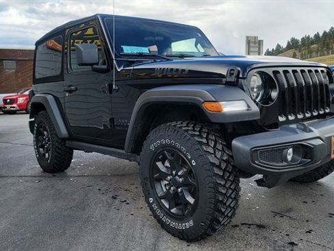 Used 2022 Jeep Wrangler Sport image 5
