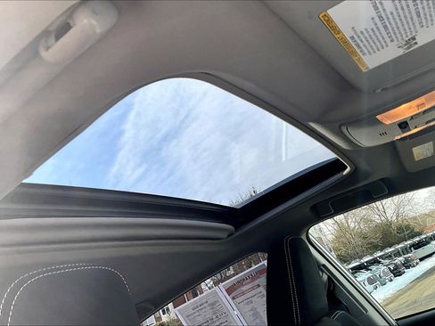 Used 2017 Toyota RAV4 XLE image 21