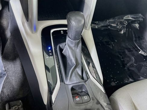 Used 2022 Toyota Corolla Cross L AWD/4WD image 16