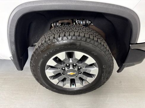 Certified 2023 Chevrolet Silverado 2500 Custom w/ Custom Value Package AWD/4WD image 13