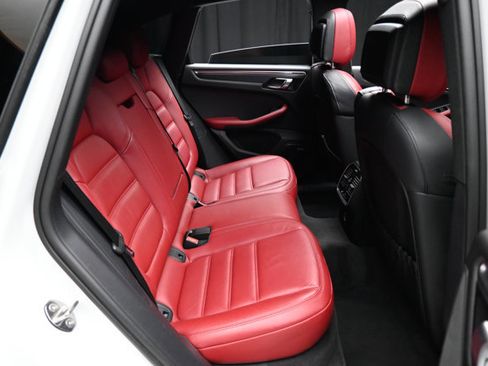 Used 2023 Porsche Macan GTS image 67