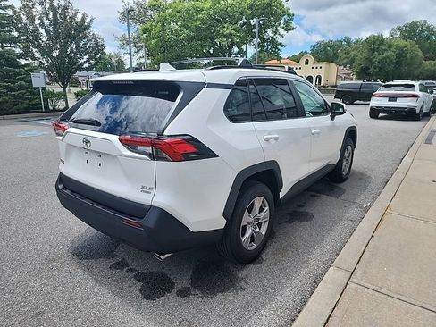 Used 2022 Toyota RAV4 XLE w/ Convenience Package AWD/4WD image 7