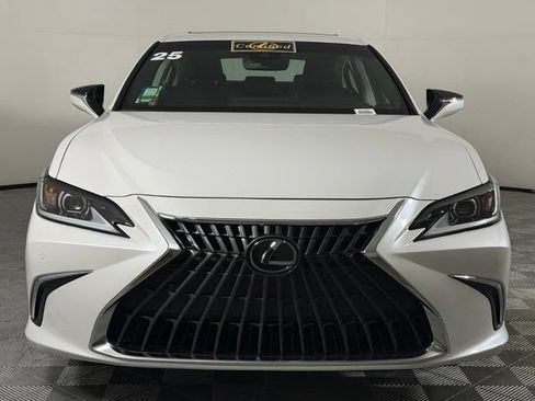 Used 2025 Lexus ES 350 w/ Premium Package FWD image 12
