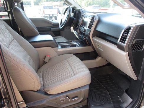 Used 2015 Ford F150 XLT w/ Equipment Group 302A Luxury image 12