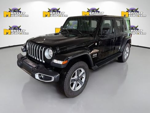 Used 2023 Jeep Wrangler Unlimited Sahara w/ Cold Weather Group AWD/4WD image 1