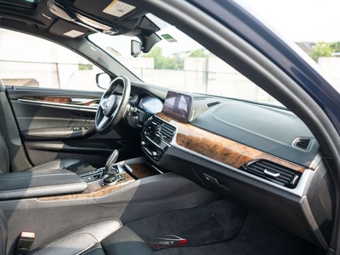 Used 2019 BMW M550i xDrive AWD/4WD image 14