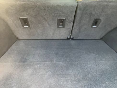 Used 2018 GMC Terrain SLE w/ Driver Convenience Package image 7