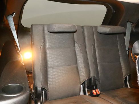 Used 2018 Dodge Durango SXT w/ 3rd Row Seating Group image 19