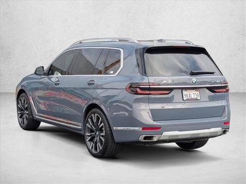 Used 2024 BMW X7 xDrive40i w/ Parking Assistance Package AWD/4WD image 8