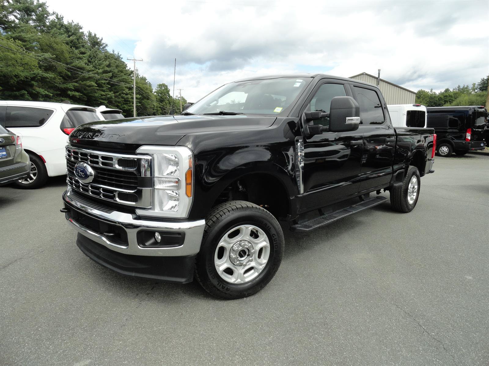 Certified 2025 Ford F250 XLT w/ Snow Plow Prep Package AWD/4WD image 1