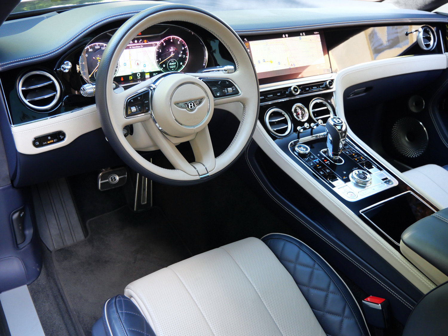 Used 2022 Bentley Continental GT AWD/4WD image 16