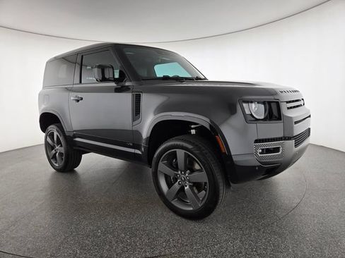Certified 2024 Land Rover Defender 90 V8 AWD/4WD image 13