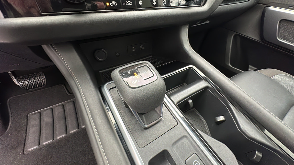 Used 2023 Nissan Pathfinder SL w/ SL Premium Package AWD/4WD image 19