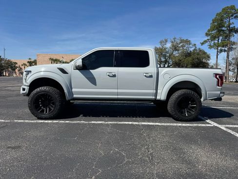 Used 2017 Ford F150 Raptor w/ Equipment Group 802A Luxury image 9