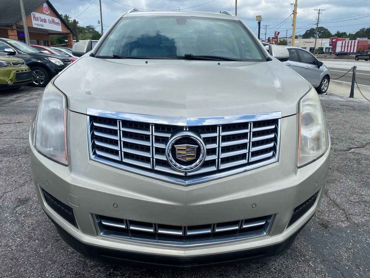 Used 2013 Cadillac SRX Luxury FWD image 3