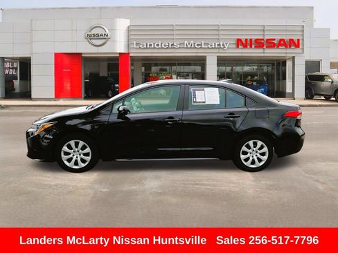 Used 2024 Toyota Corolla LE FWD image 8