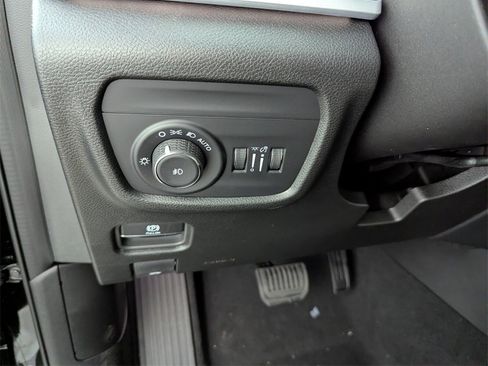 New 2025 Jeep Grand Cherokee Limited w/ Trailer Tow Package image 25