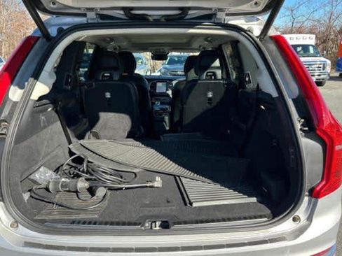 Used 2023 Volvo XC90 T8 Ultimate image 7