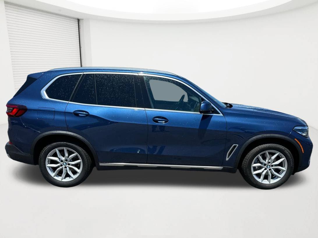 Used 2023 BMW X5 xDrive40i AWD/4WD image 4