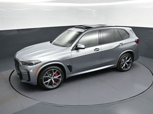 New 2026 BMW X5 xDrive50e w/ M Sport Package AWD/4WD image 31