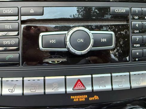 Used 2015 Mercedes-Benz SL 550 image 40