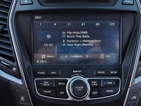 Used 2013 Hyundai Santa Fe Limited w/ Technology Pkg FWD image 34