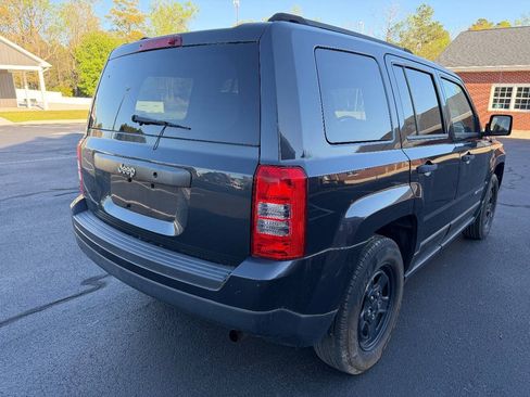 Used 2015 Jeep Patriot Sport FWD image 7