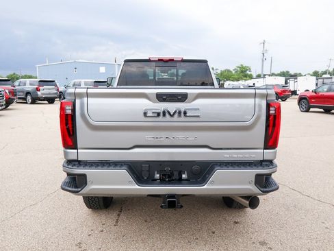 New 2026 GMC Sierra 3500 Denali Ultimate w/ LPO, Black Badging Package AWD/4WD image 4