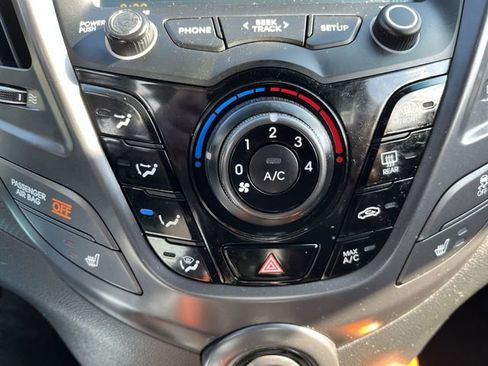 Used 2016 Hyundai Veloster Turbo image 18