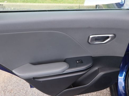 Used 2025 Kia K4 FWD image 16