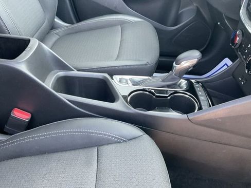 Used 2025 Buick Encore GX Preferred image 13