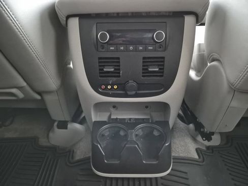 Used 2013 Chevrolet Avalanche LTZ image 28