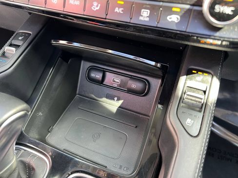Used 2022 Kia Telluride SX FWD image 37