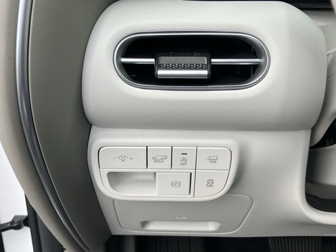 Used 2026 Hyundai Palisade SEL FWD image 19