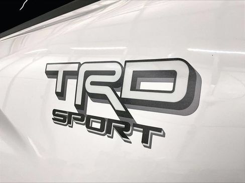 Used 2024 Toyota Tacoma TRD Sport AWD/4WD image 13